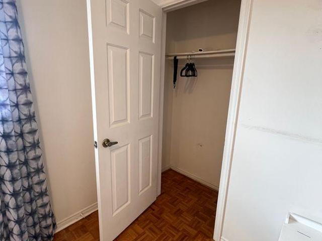 Room for rent in York, Ontario