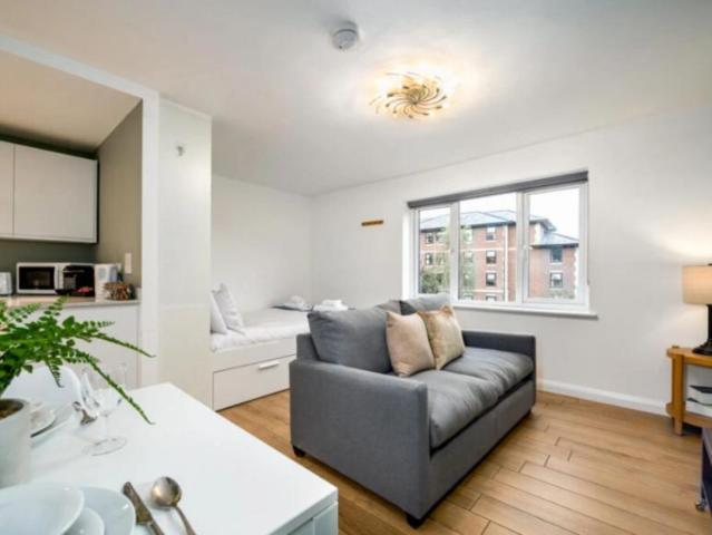 Room for rent in Feckenham, City Of Bristol