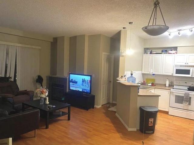 Room for rent in Northwest, Alberta