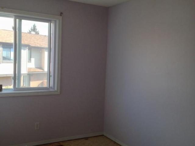 Room for rent in Northwest, Alberta