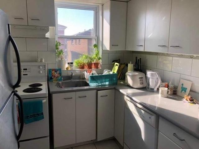 Room for rent in Woburn, Ontario