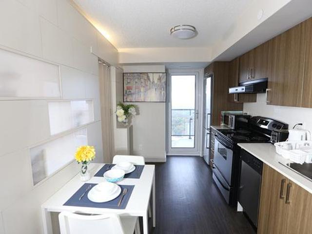 Room for rent in Toronto, Golden Horseshoe