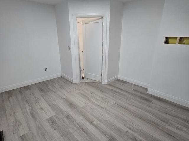 Room for rent in Woburn, Ontario