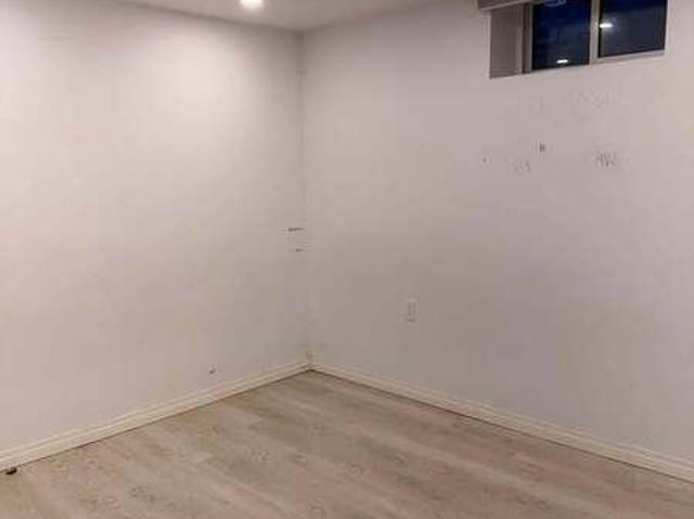 Room for rent in Woburn, Ontario