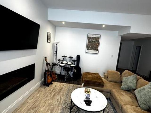 Room for rent in Toronto, Etobicoke