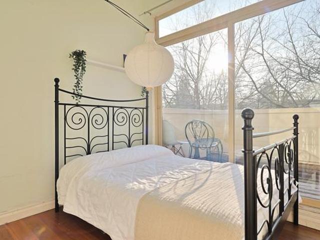 Room for rent in Vancouver, British Columbia