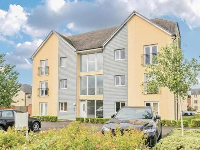 House for sale in Sandown Park, Kent