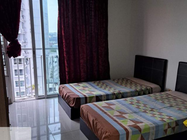 Room for rent in Petaling, Alam Impian