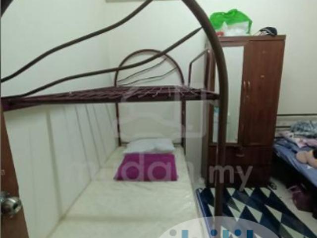 Room for rent in Mukim 13, Georgetown