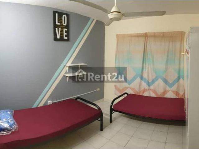 Room for rent in Petaling, Damansara Damai