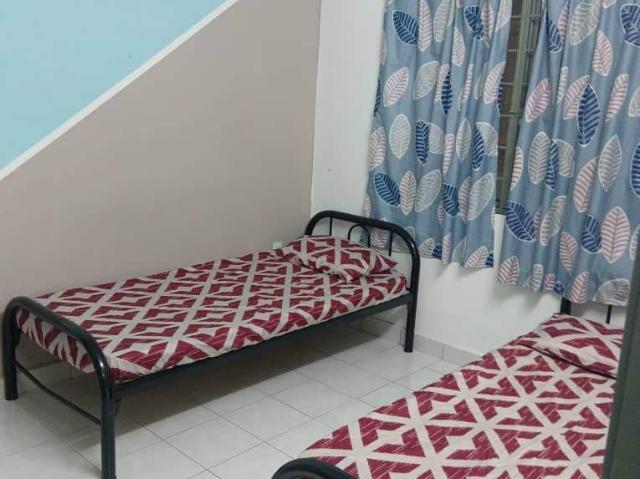 Room for rent in PJU 8, Petaling Jaya