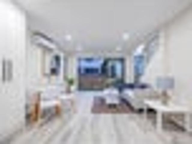 Townhouse for sale in Owhata