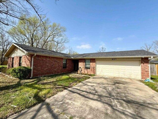 House for sale in Bridge City, Texas