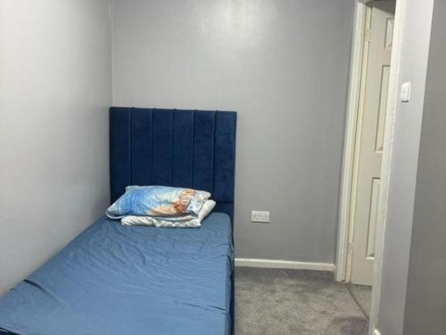 Room for rent in Georgia, Greater Manchester