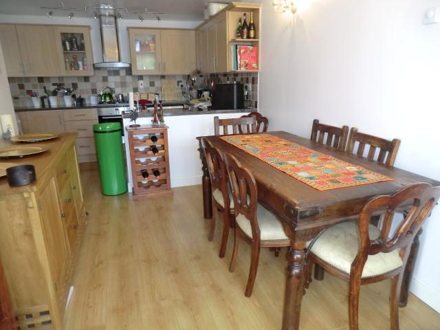 House for rent in Swallowfields, Blackhills