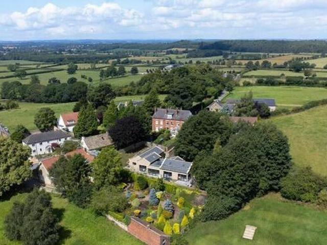 House for sale in Fole, Surrey