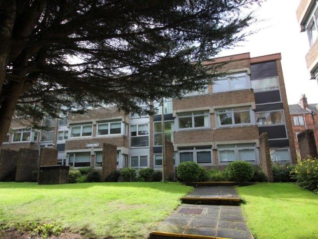 Apartment for rent in Langside, Scotland