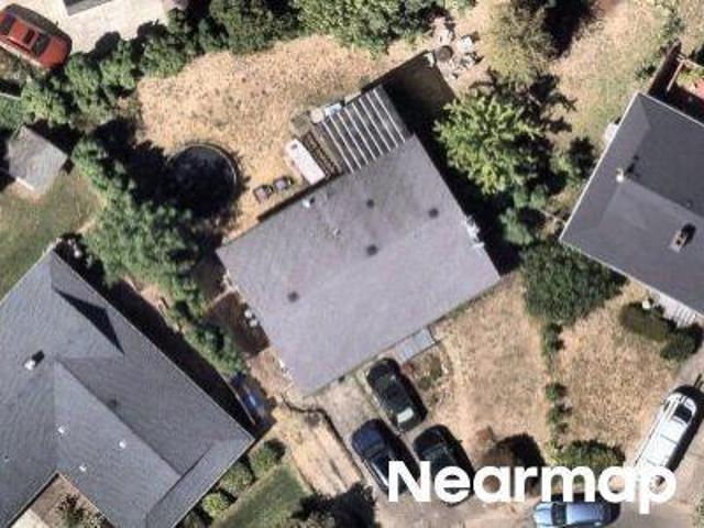 House for sale in Gladstone, Clackamas County