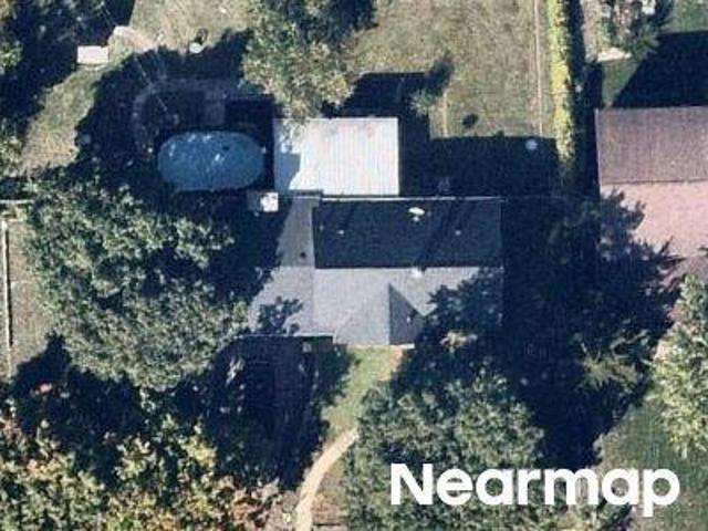 House for sale in Mchenry, Illinois