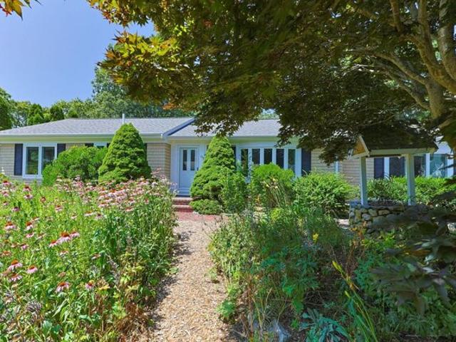 House for sale in Centerville, Centerville