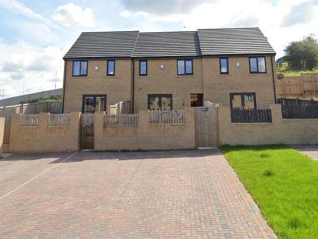 House for sale in Brighouse, West Yorkshire