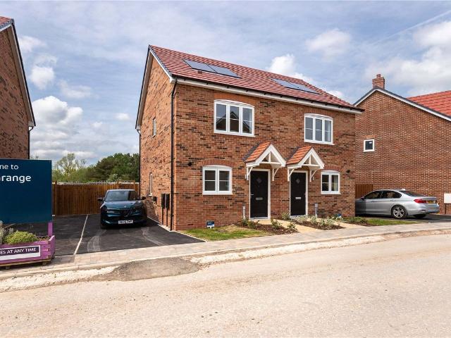 House for rent in Sutton