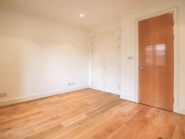 Apartment for rent in Tower Liberty, Wapping