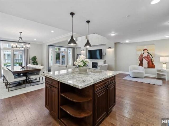 Condo for sale in Hudson, New Jersey