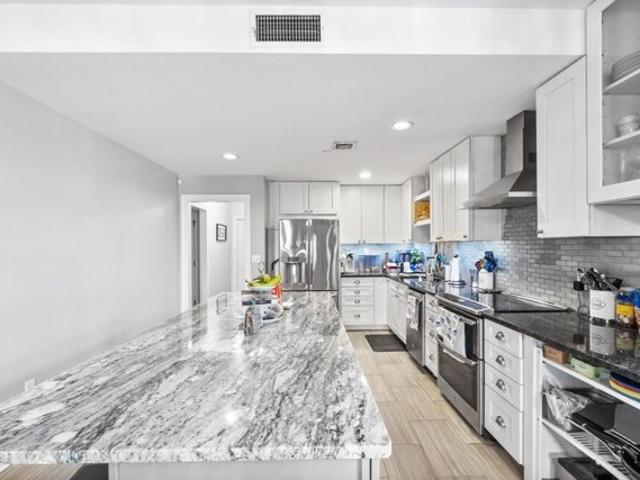 Condo for sale in Hudson, New Jersey
