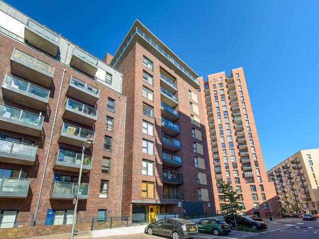 Apartment for rent in West Hendon, Greater London