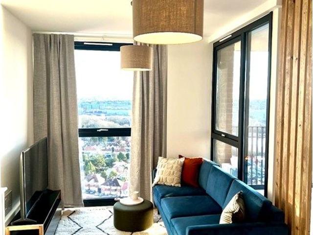 Apartment for rent in West Hendon, The Hyde