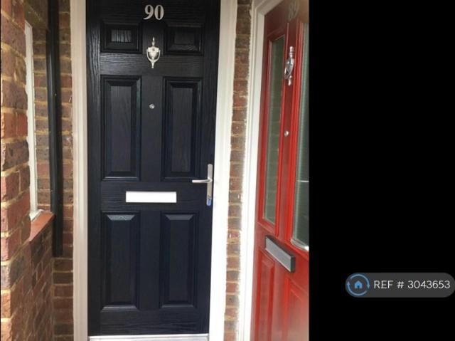 Apartment for rent in Colindale, Greater London