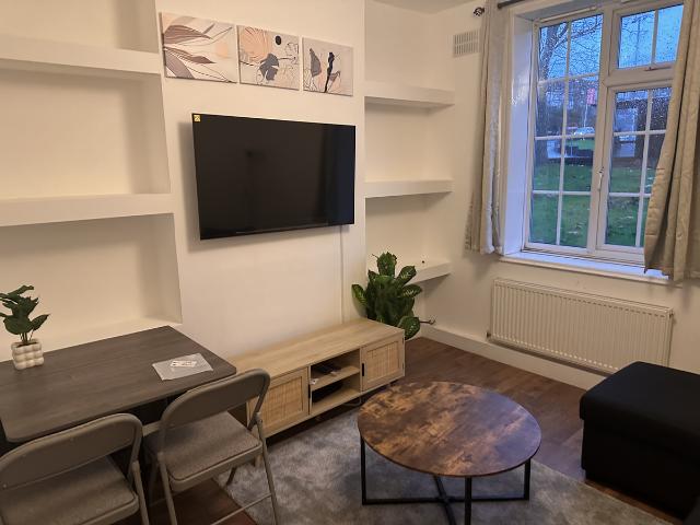 Apartment for rent in Colindale, Greater London