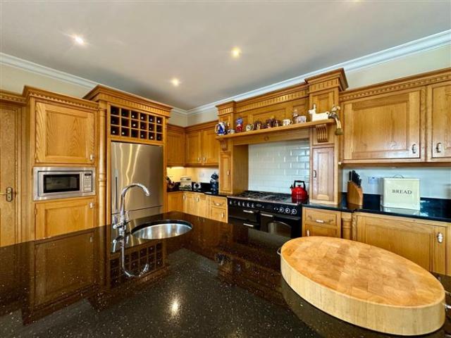 Detached House for sale in Ardee, North Tipperary