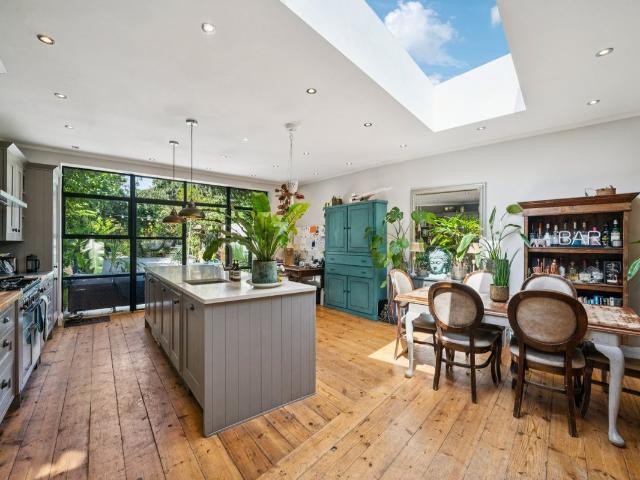 House for rent in North Sheen, Greater London