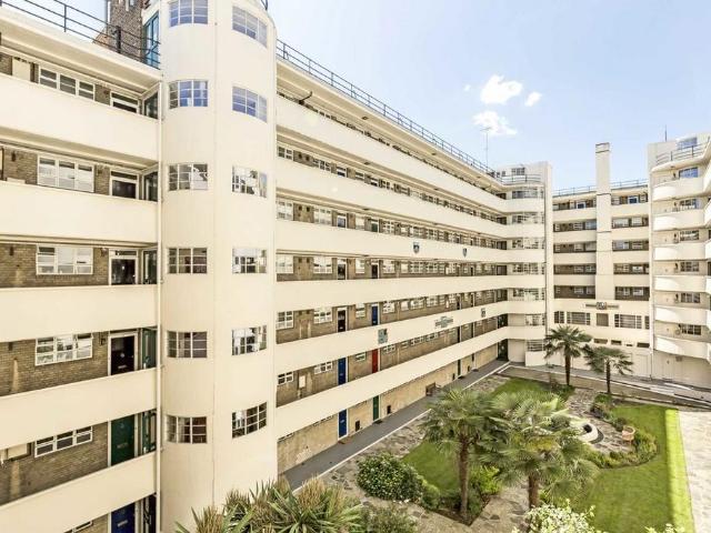 Apartment for rent in North Sheen, Greater London