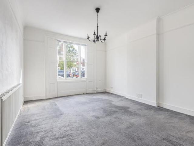 Apartment for rent in London Borough of Richmond upon Thames, Greater London