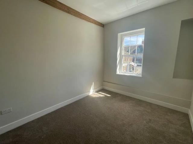 Room for rent in Highworth, Swindon