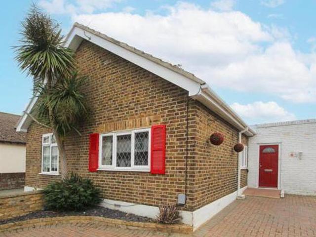 House for sale in Lower Halliford, Surrey