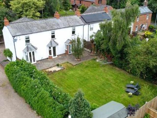 House for sale in Bromsgrove, Worcestershire