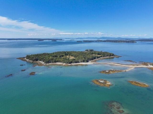 House for sale in Deer Isle, Maine