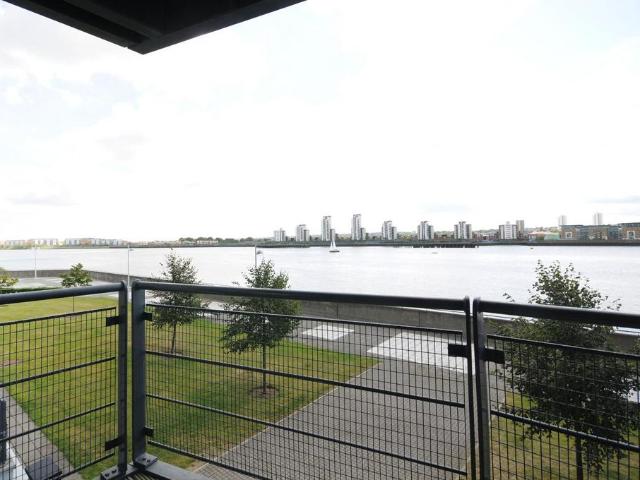 Apartment for rent in Galleons Point, Greater London