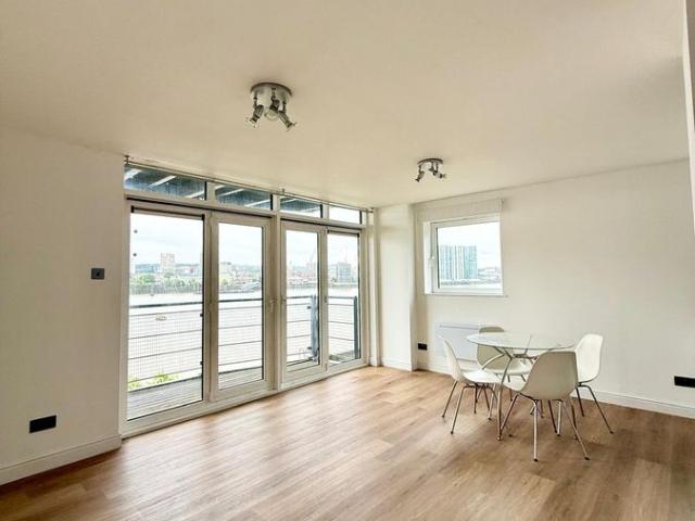Apartment for rent in North Woolwich, Greater London