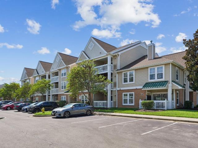 Apartment for rent in Sheffield Greens, Waldorf