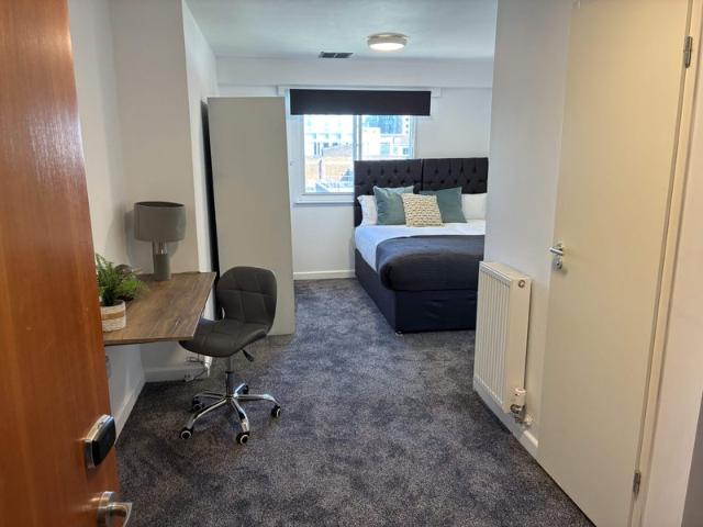Studio for rent in The Moor Quarter, Sheffield