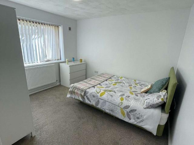 Room for rent in Danesholme, Corby