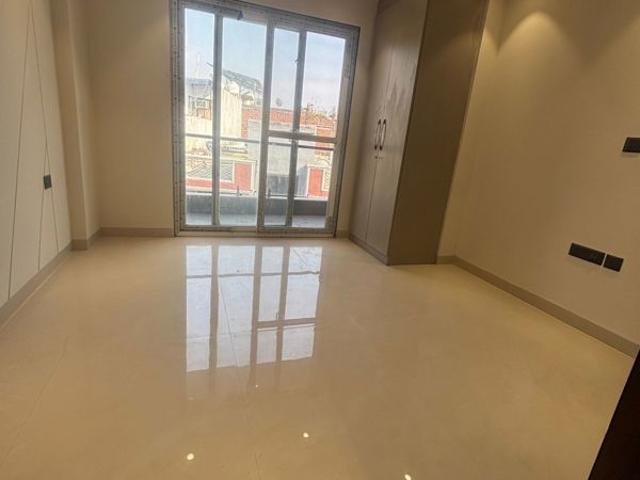 Property for rent in Deri