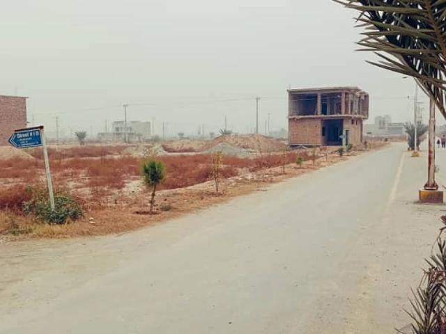 Land for sale in Peshawar, North West Frontier Province
