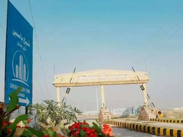 Land for sale in Peshawar, North West Frontier Province