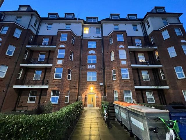 House for rent in London Borough of Barnet, Greater London